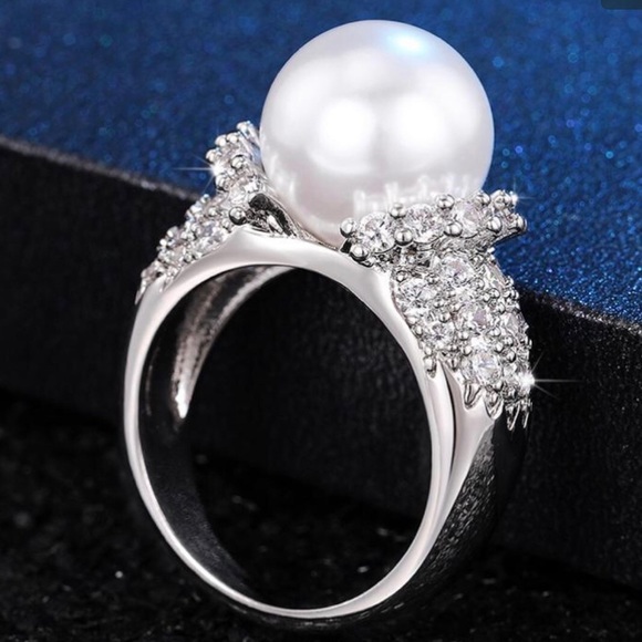 Jewelry - Stunning Size 10 Pearl Encrusted with Sparkling CZs Silver Ring